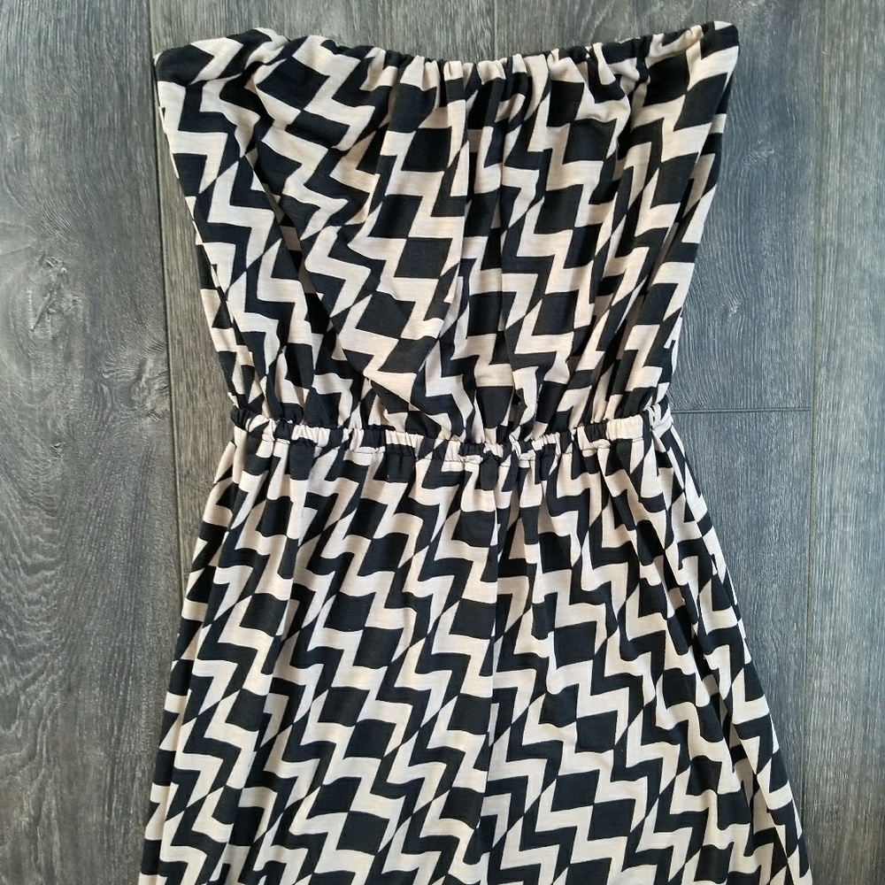 Three Pink HeartsTan Black Halter Maxi Dress sm - Picture 3 of 6
